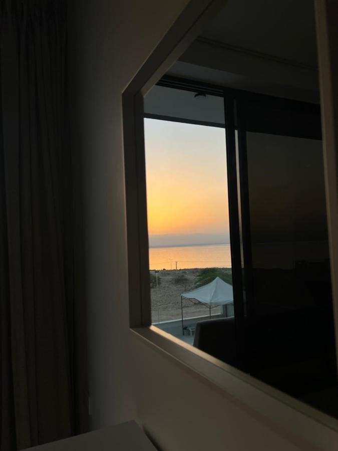 Follow Sea Farm stay *
